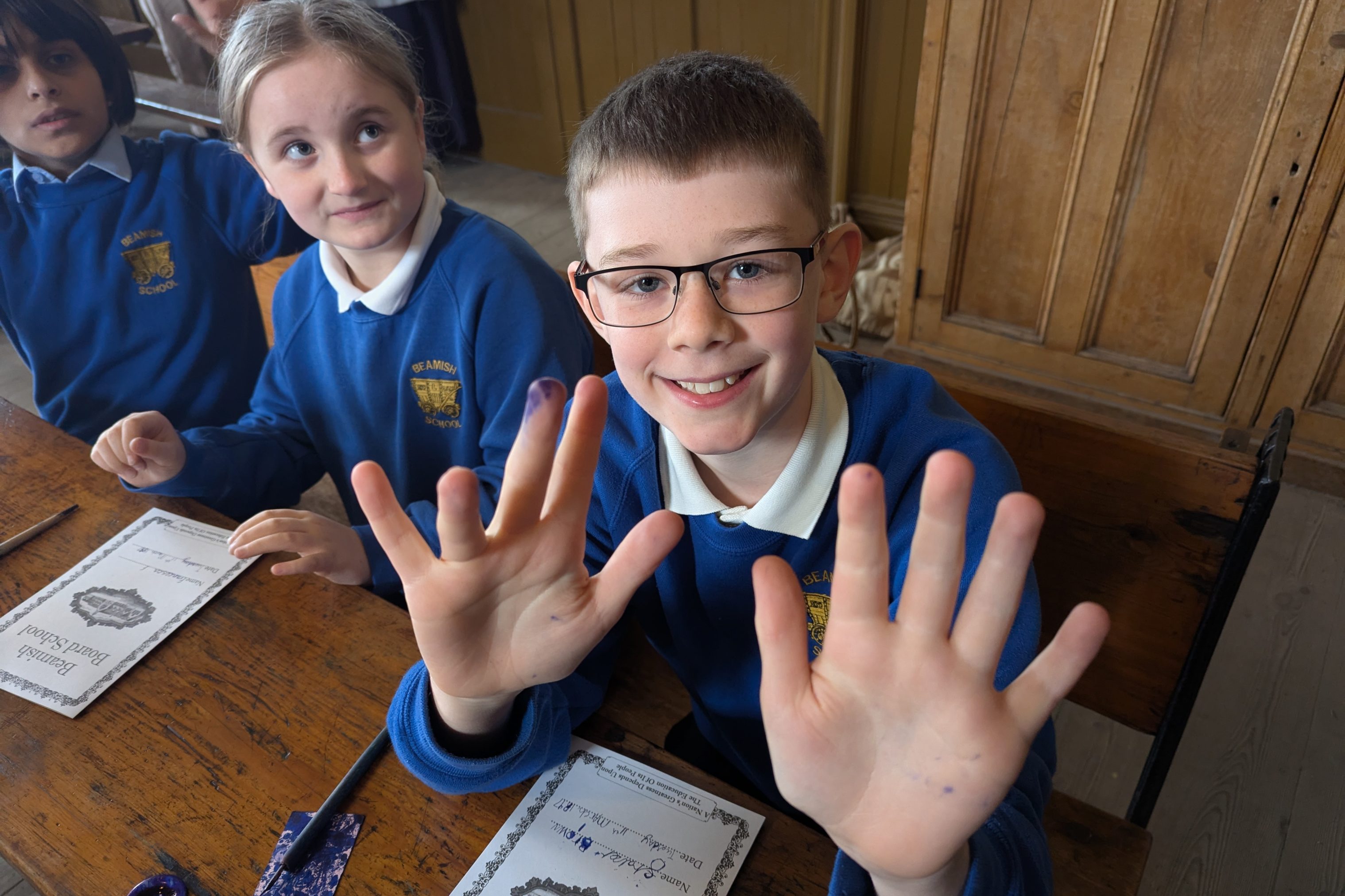 School children in 1900s school.