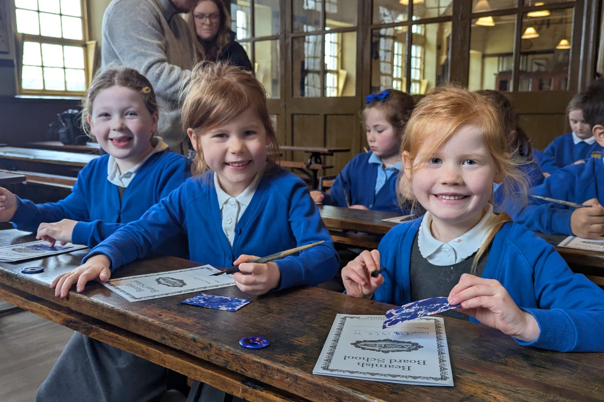 School children in 1900s Pit Village school.
