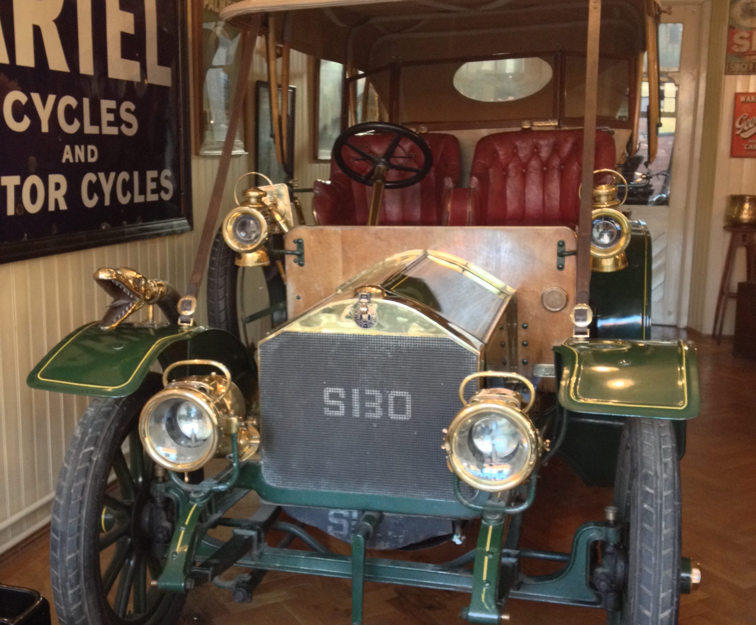 Armstrong Whitworth car